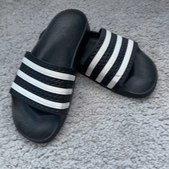 ADIDAS SLIDES YOUTH - Picture 2 of 4